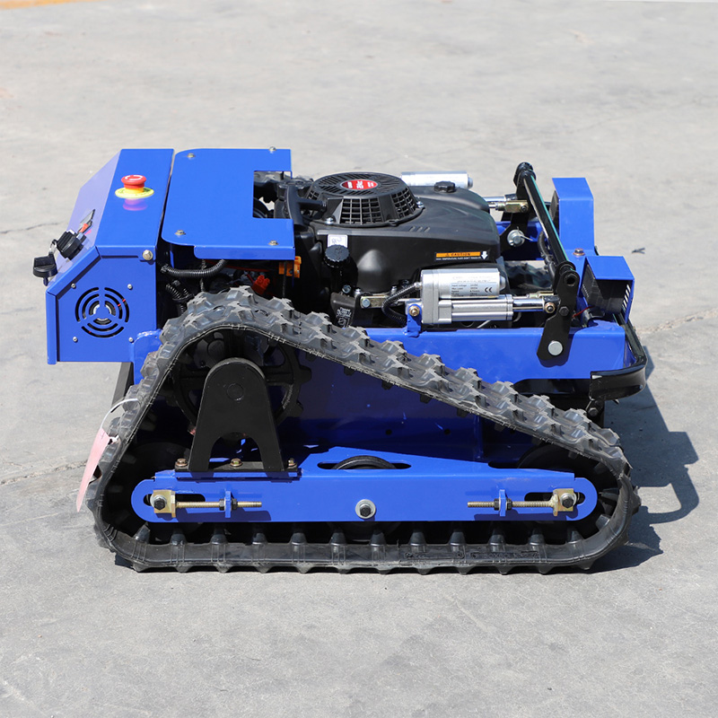 Tondeuse à pente télécommandée