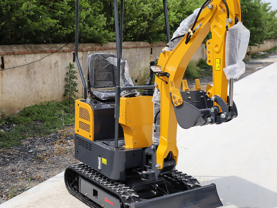 Mini-pelle YFE12 pour espaces restreints
