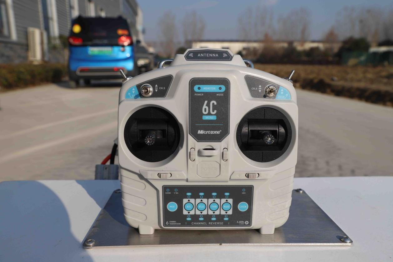 Débroussailleuse télécommandée Débroussailleuse télécommandée