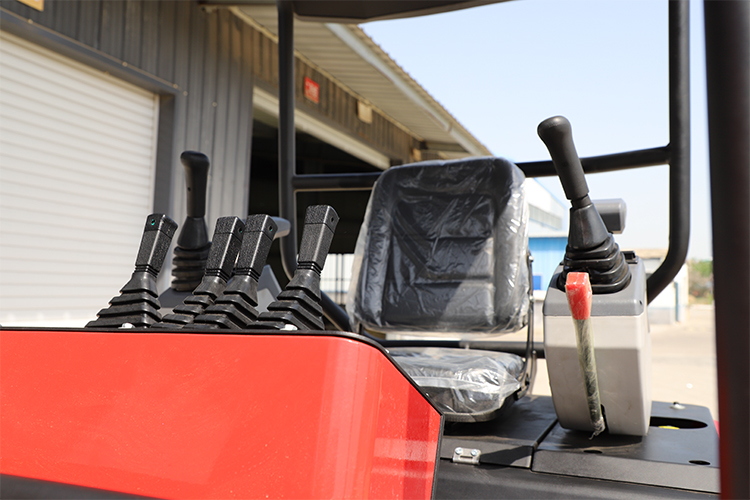 Mini-pelle de 2 tonnes