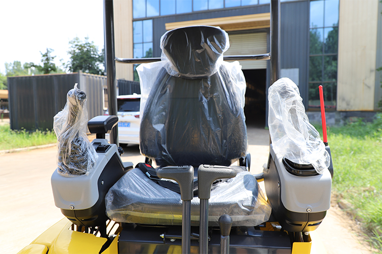 Excavatrice de 1,3 tonne