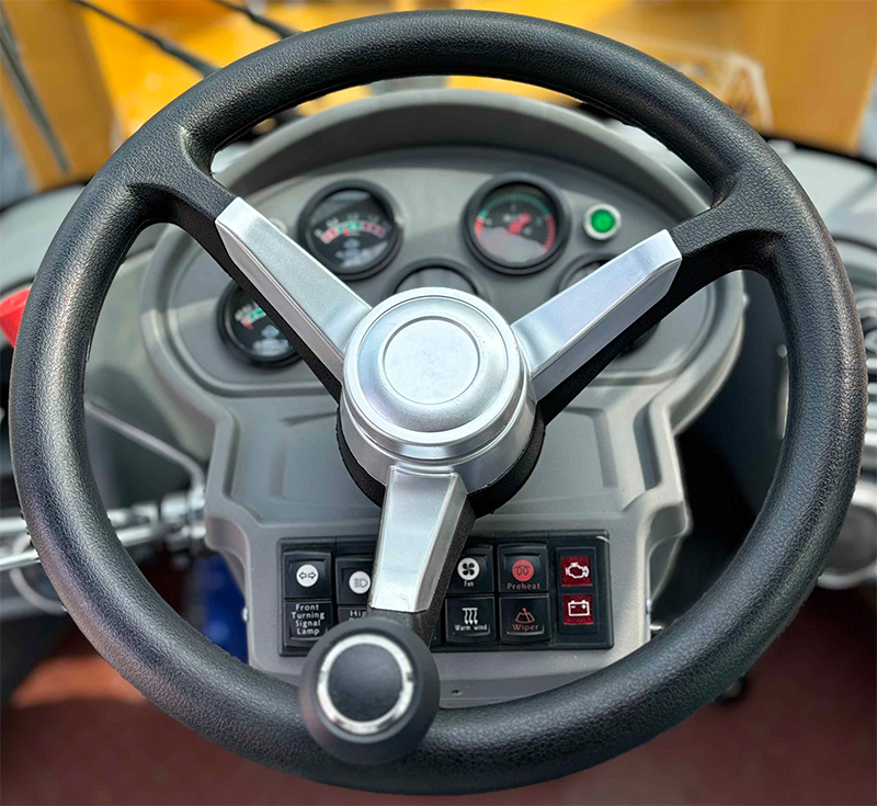 Chargeuse de chantier.jpg Chargeuse de chantier.jpg