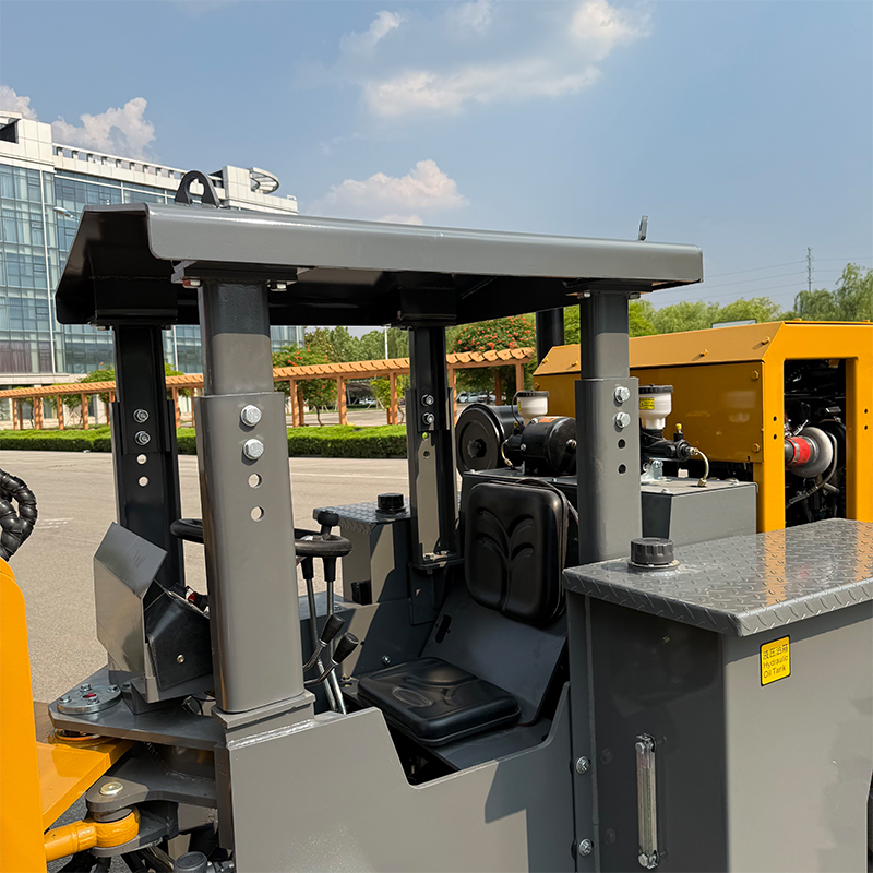 Chargeur polyvalent.jpg Chargeur polyvalent.jpg