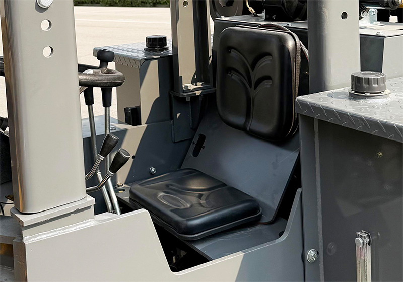 Chargeur polyvalent.jpg Chargeur polyvalent.jpg