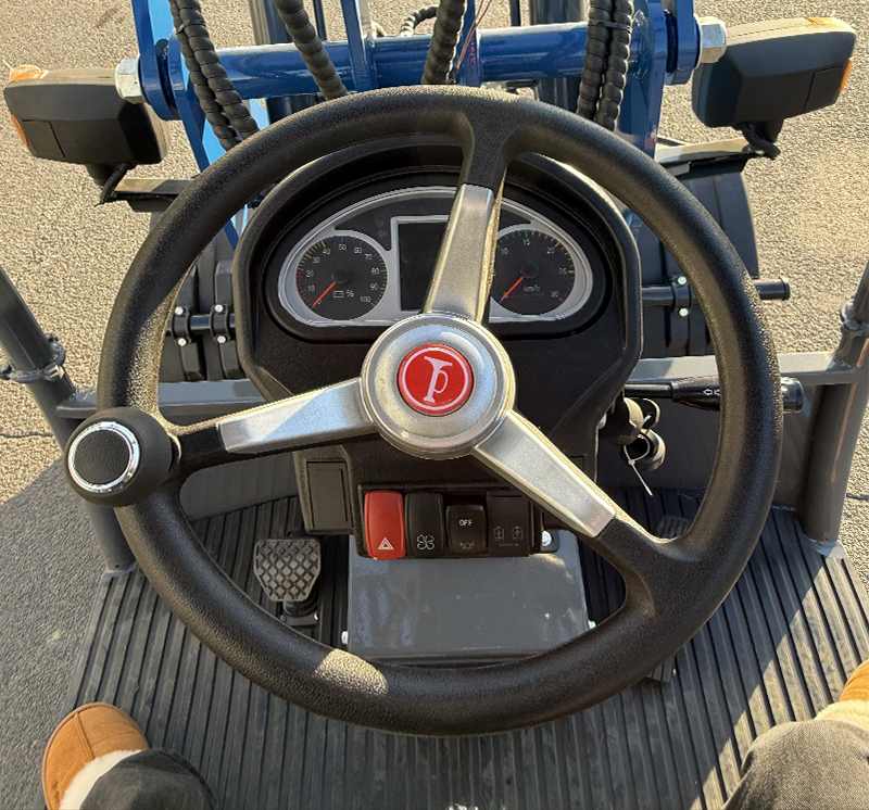 Chargeuse sur pneus électrique