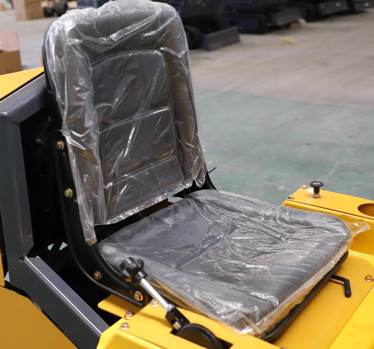 Attache rapide pour chargeuse compacte Attache rapide pour chargeuse compacte