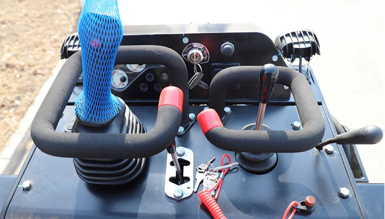 Chargeuse compacte bon marché à vendre