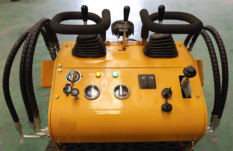 Chargeuse compacte de chantier