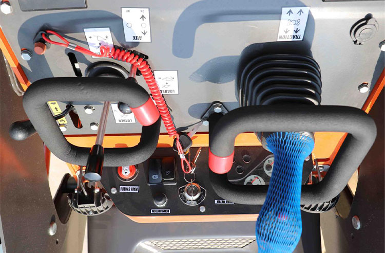 Ventes aux enchères de chargeuses compactes