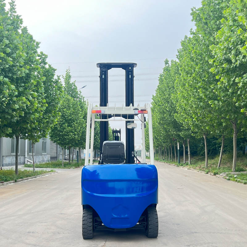 chariot élévateur 1,5 t